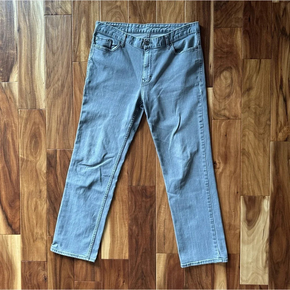 Calvin Klein Straight Leg Grey Wash Denim Jeans size 36x32 - Picture 1 of 5